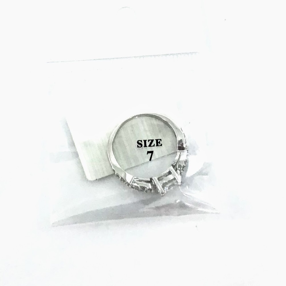 NEW 925 Sterling Silver 1.5  Cubic Zirconia Ring Size Size 8 - Picture 7 of 8